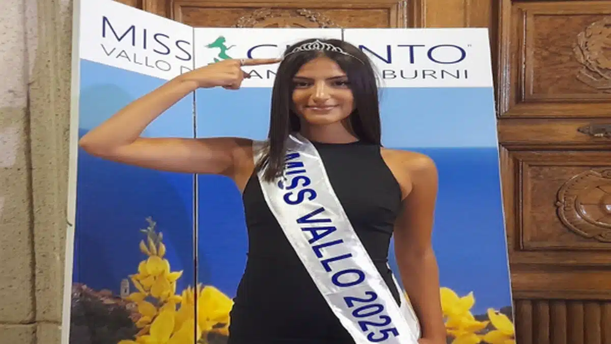 samira alfano miss vallo 2025