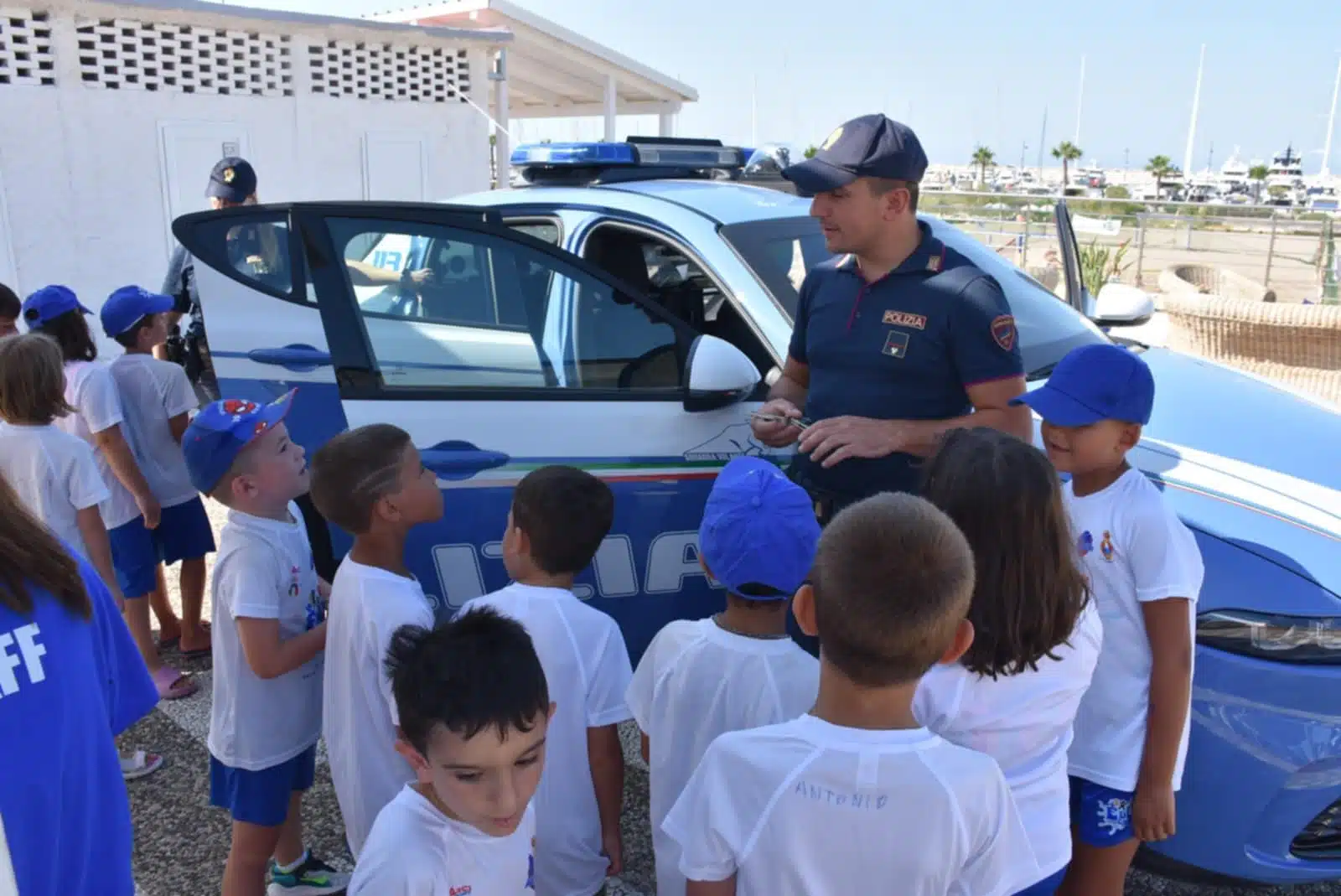 salerno giornata polizia bambini educamp