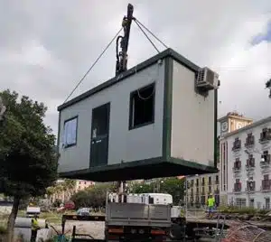 salerno rimossi container piazza cavour