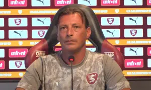 Salernitana conferenza stampa Raffaele