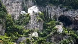 Atrani, il Santuario di Santa Maria del Bando tra le migliori attrazioni mondiali secondo Tripadvisor