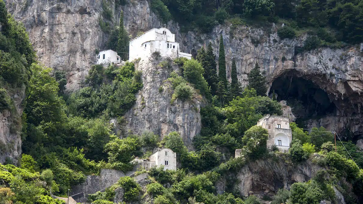 Atrani, il Santuario di Santa Maria del Bando tra le migliori attrazioni mondiali secondo Tripadvisor