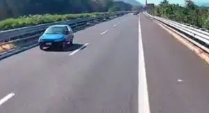 Auto contromano autostrada Polla