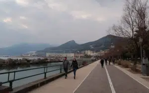 Salerno multe turisti stranieri