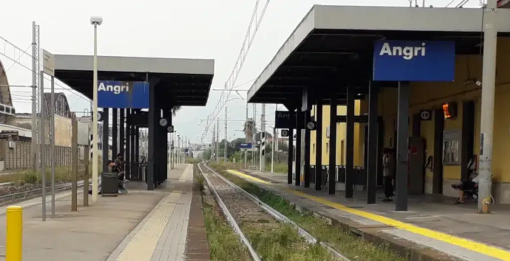 angri treni inaccessibili disabili