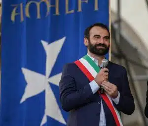 amalfi ferrari sindaco commento