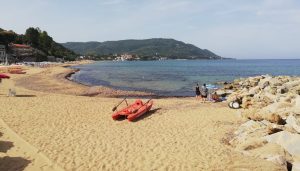 Pozzillo, scatta il divieto di balneazione: analisi ARPAC rilevano criticità microbiologiche