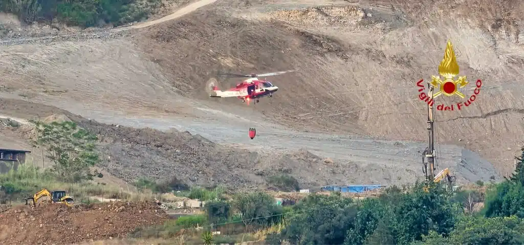 incendio giovi salerno oggi 3 luglio