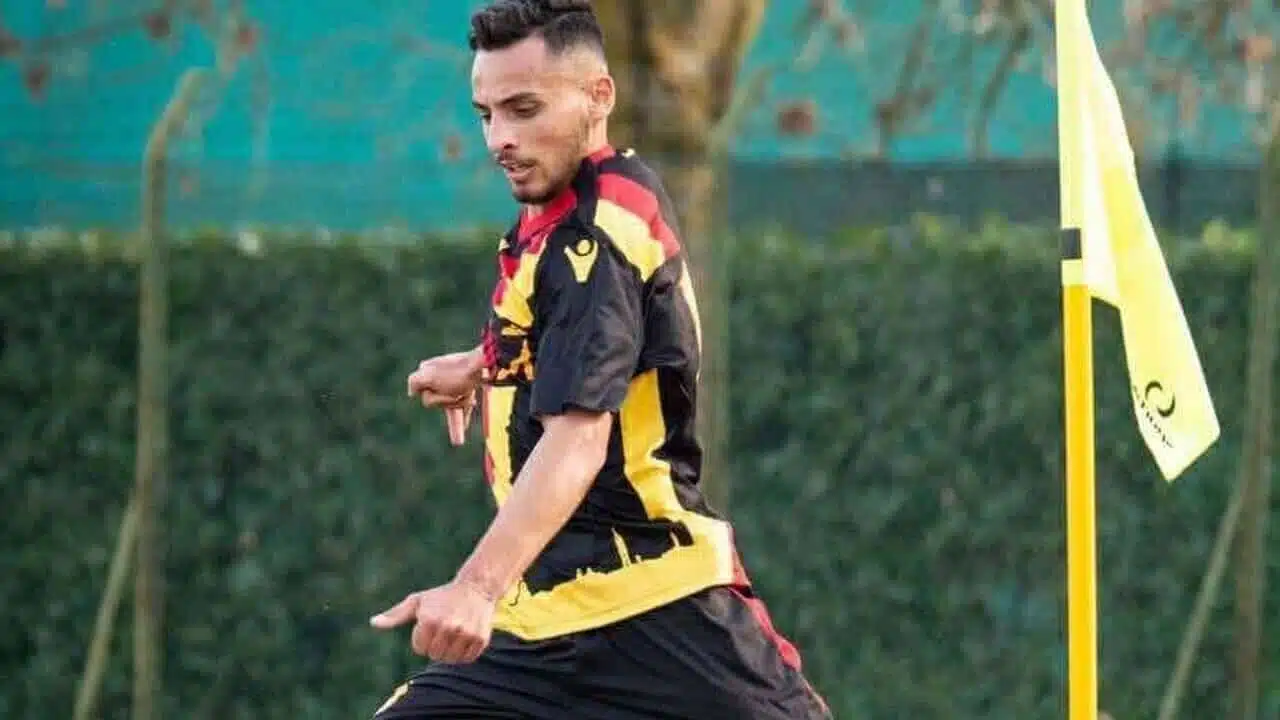 assegno sospetto calciatore angri