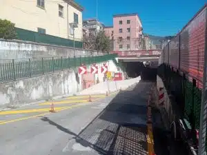 salerno sottopasso via santi martiri prorogata ordinanza chiusura
