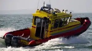 Positano, si tuffa da 7 metri e si ferisce gravemente: paura per una 16enne australiana