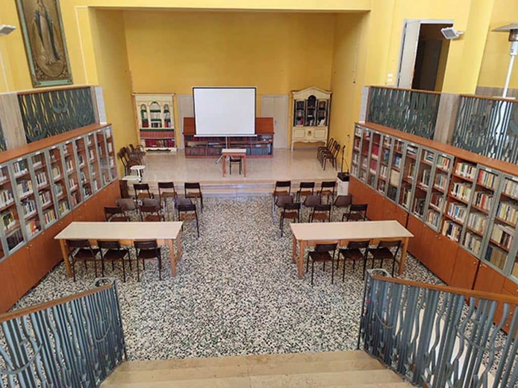 salerno visita storica biblioteca torrione Chiesa Santa Maria Martyres