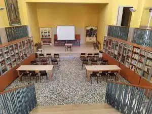 salerno visita storica biblioteca torrione Chiesa Santa Maria Martyres