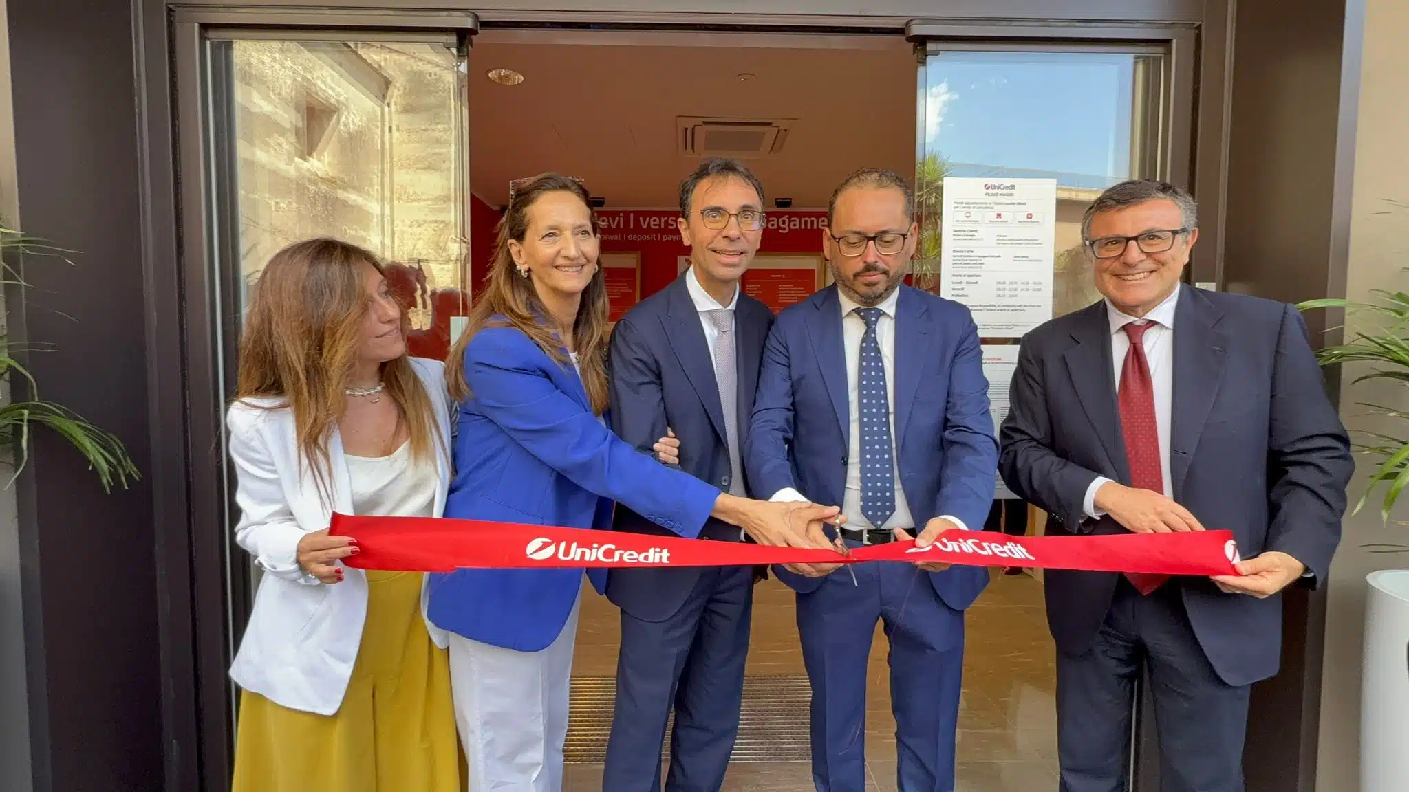 unicredit apertura nuova filiare maiori