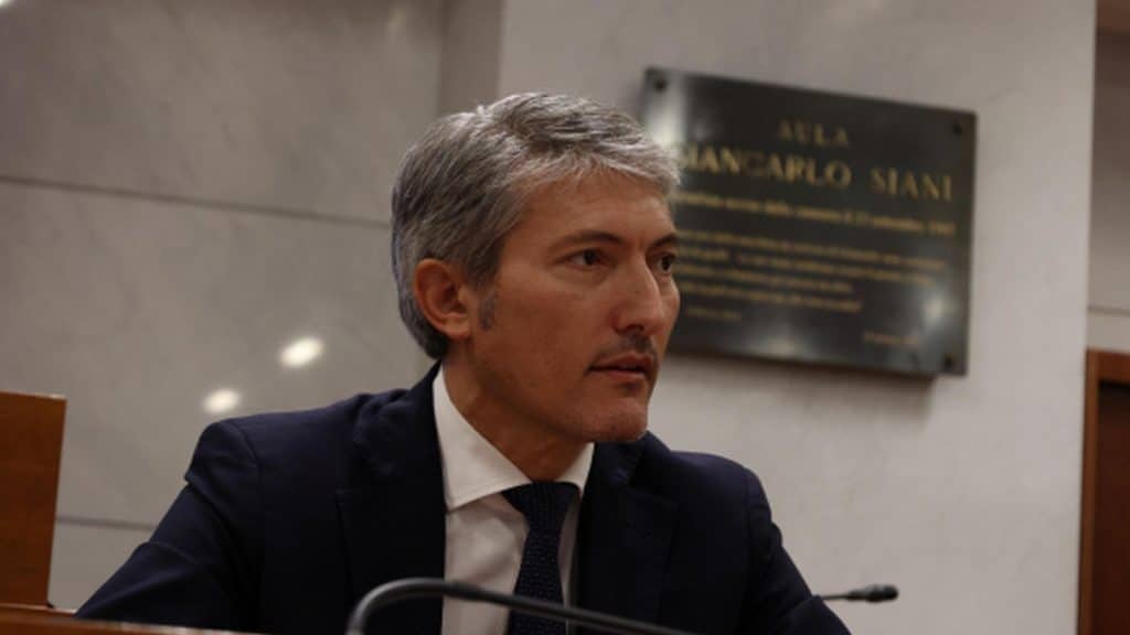 carenza sanitari campania pellegrino