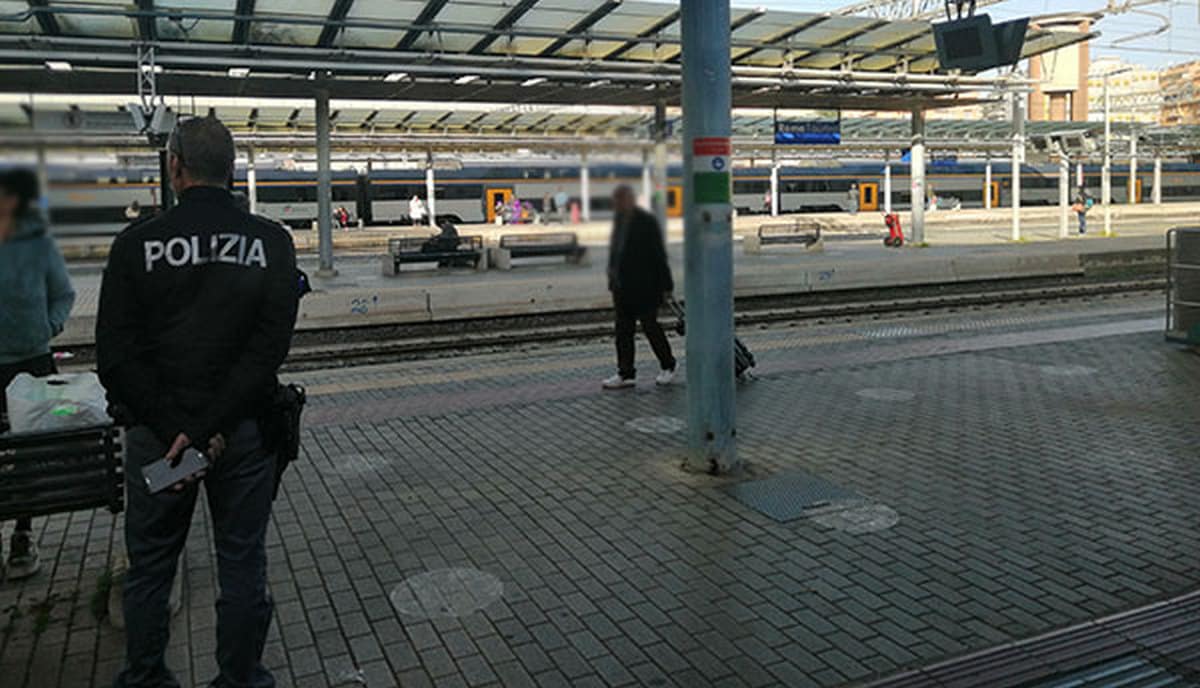 tentato furto treno salerno sapri