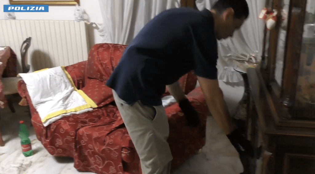 Usura ed estorsione, 4 arresti a Cava de' Tirreni: in manette persone vicine al clan Zullo