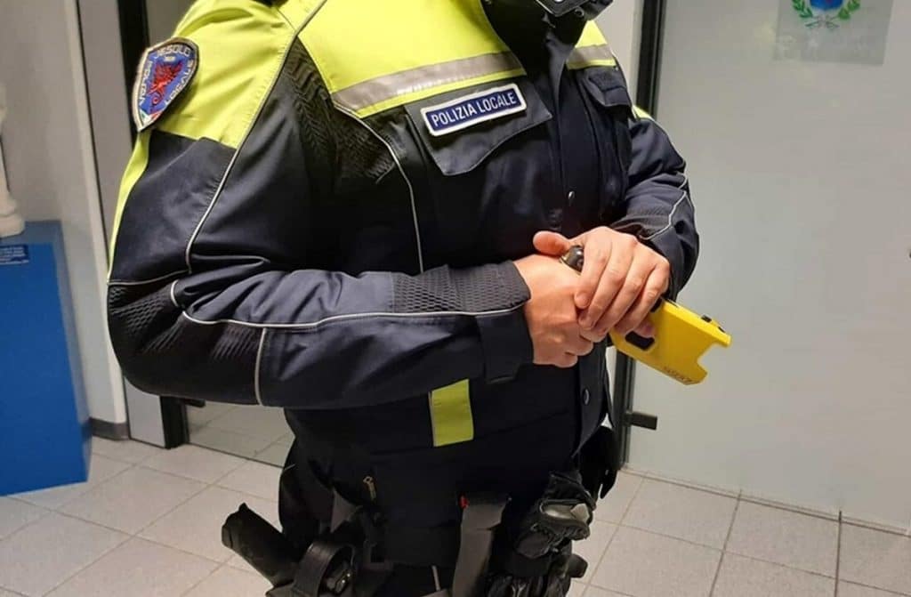 battipaglia taser polizia locale