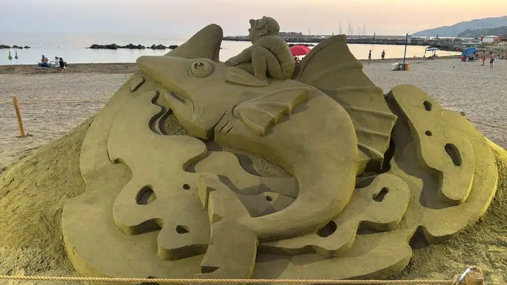 casal velino sculture sabbia Areneide