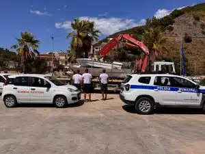 Montecorice, maxi operazione al porto di San Nicola de’ Lembi: rimossi 60 natanti ormeggiati abusivamente
