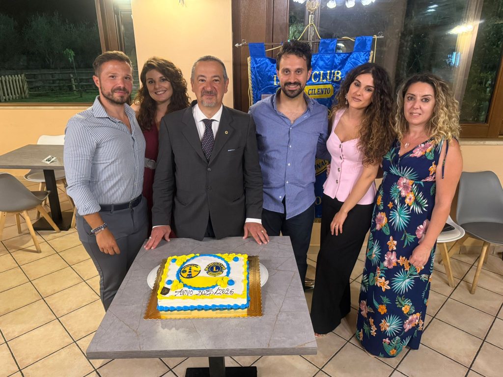 Lions Club Agropoli Faro del Cilento passaggio campana