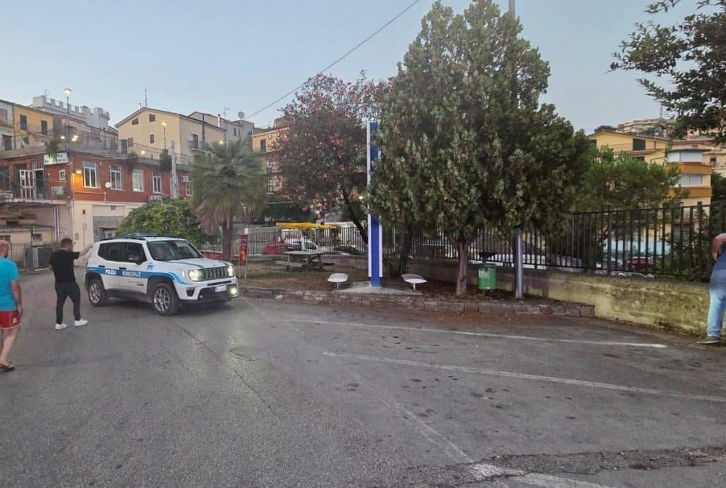 serre crollo strada evacuata piazza concerto annullato