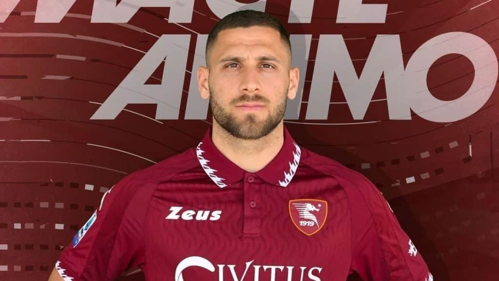 salernitana salta trasferimento weissman polemiche frasi gaza
