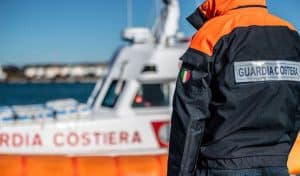 acciaroli pontili pedana abusivi pioppi