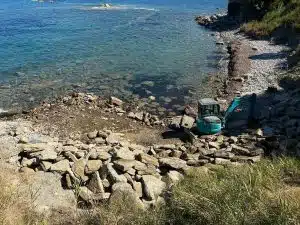 Agropoli, stop ai lavori non conformi sulla spiaggia di San Francesco: area nuovamente posta sotto sequestro