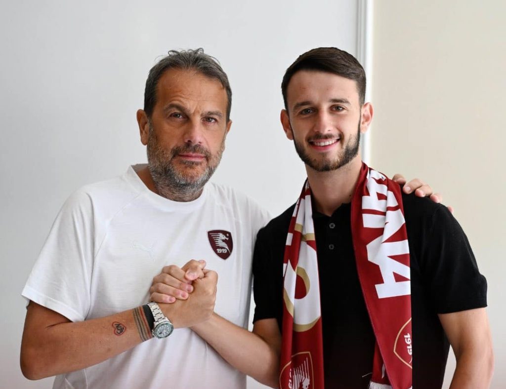 Calciomercato, la Salernitana ufficializza l’arrivo del giovane attaccante Borna Knezovic dal Sassuolo