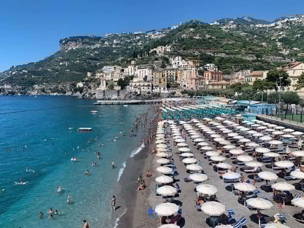 Minori revocato divieto balneazione
