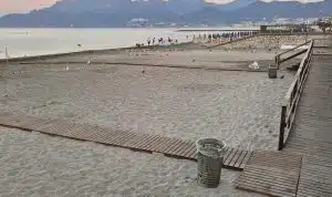 Salerno Pulita ripulisce le spiagge libere comunali della zona orientale