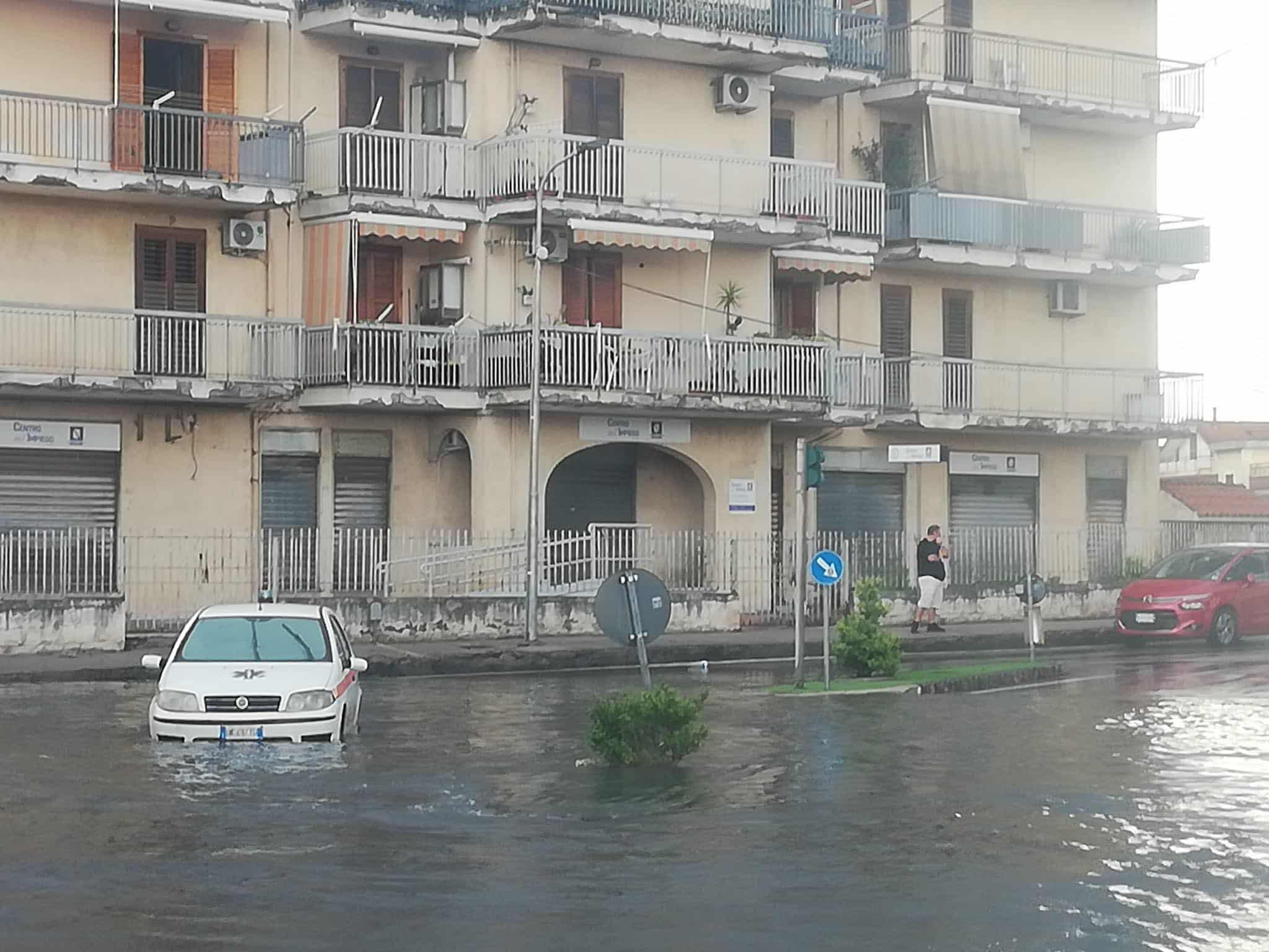 temporale salerno maltempo