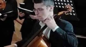 Giuseppe Pascale, 24 anni, tra i più giovani docenti d’Italia: insegnerà violoncello in Abruzzo