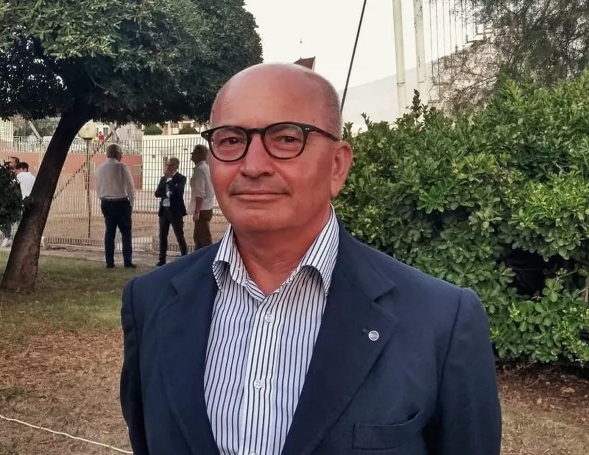 salerno senza assunzioni manutenzione denuncia consigliere avella