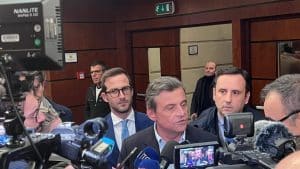 elezioni regionali campania calenda contro fico