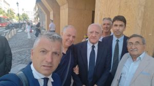 ospedale sapri delegazione roma attacco vincenzo de luca