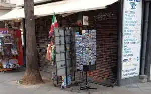 salerno furto edicola 29 agosto