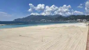 salerno ripascimento spiaggia torrione pastena polemiche