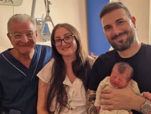Parto di Ferragosto a Salerno: Marina dà alla luce il piccolo Marco dopo una gravidanza ad altissimo rischio