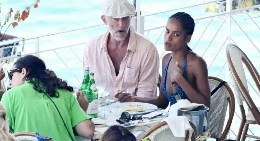 amalfi vincent cassel pranzo compagna