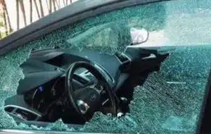 litoranea eboli auto danneggiate furti