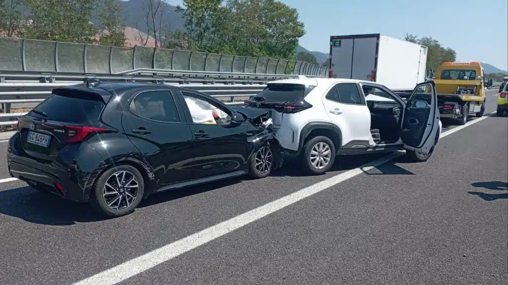 incidente autostrada a2 sala consilina padula 8 agosto