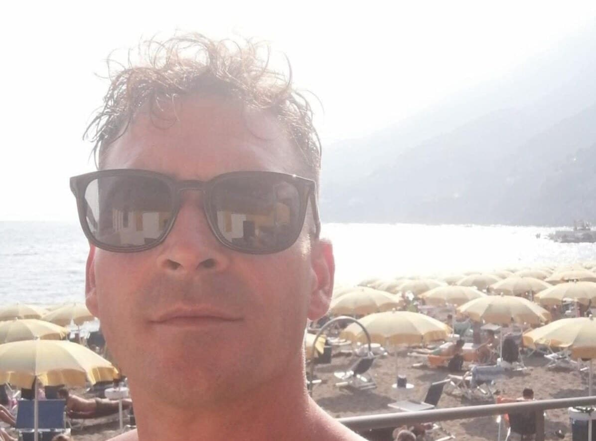 Tragedia a Torre del Greco: muore 40enne di Scafati in un incidente in scooter, grave un minore