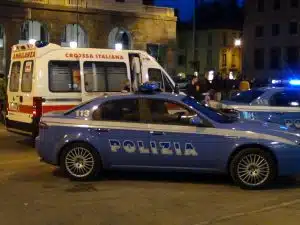 suicidio salerno oggi 21 agosto