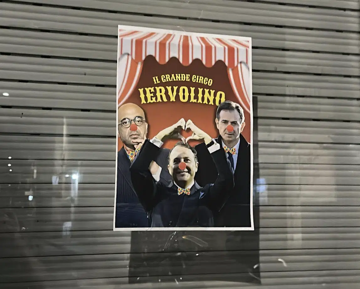 salernitana volantini proprietà circo protesta satira
