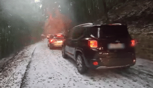 Cilento, grandinata sul Monte Cervati: turisti in fuga e traffico in tilt