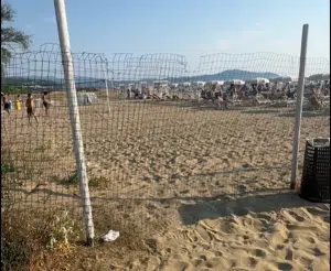 Paestum, Europa Verde denuncia: “Accessi al mare insufficienti e in violazione di legge”