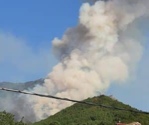 Baronissi incendio Aiello Antessano