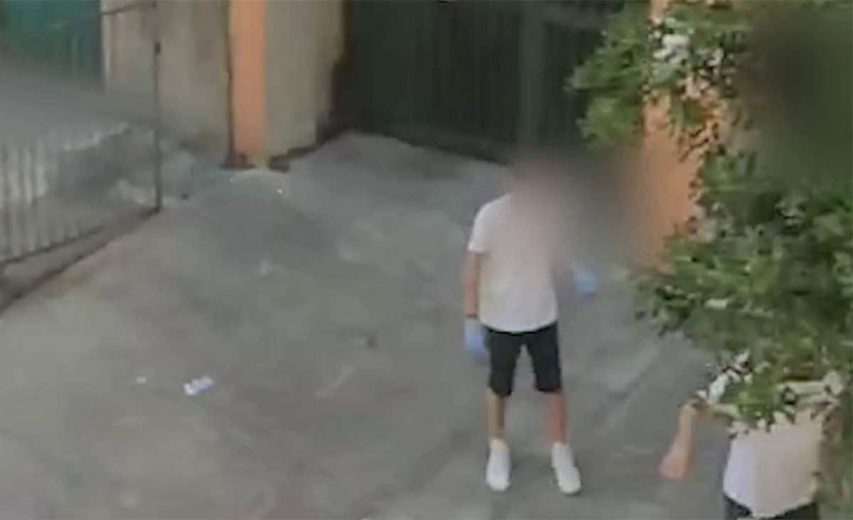 anziano minacciato salerno cosa è successo 9 agosto